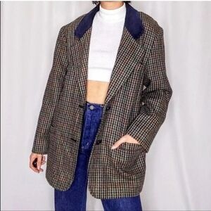 Braeebrook Vintage Blazer 
100 wool - size 7/8 - 
made in Ukraine